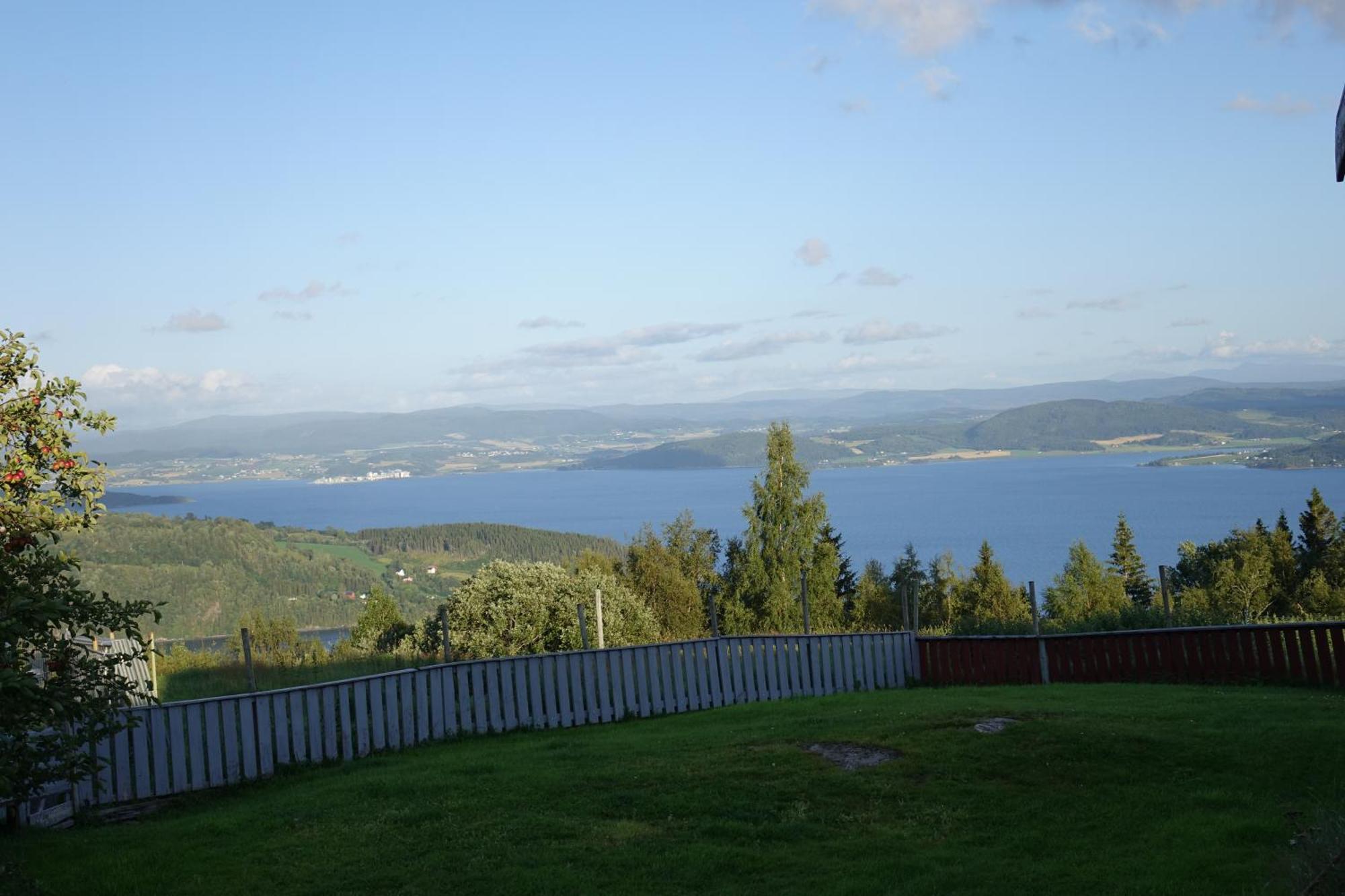 Guesthouse Hamran Mosvik Exterior photo